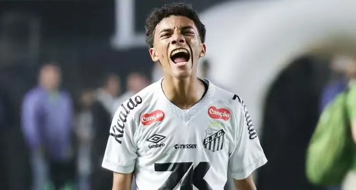 Cầu thủ 17 tuổi là con trai của Robinho.